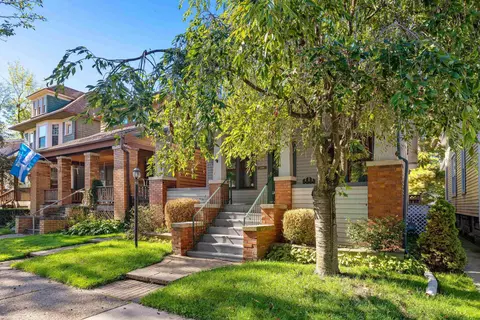 Other - 1081 Lakepointe, Grosse Pointe Park, MI 48230 photo 2 of 12