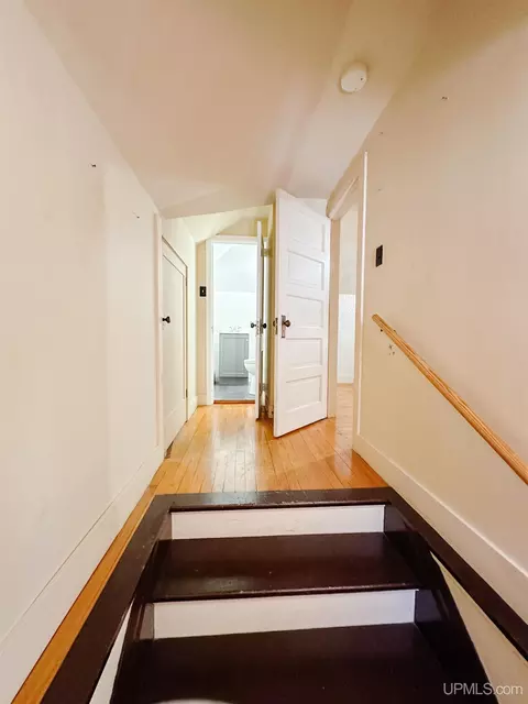 Entry Way - 810 N 3rd, Ishpeming, MI 49849 photo 6 of 6