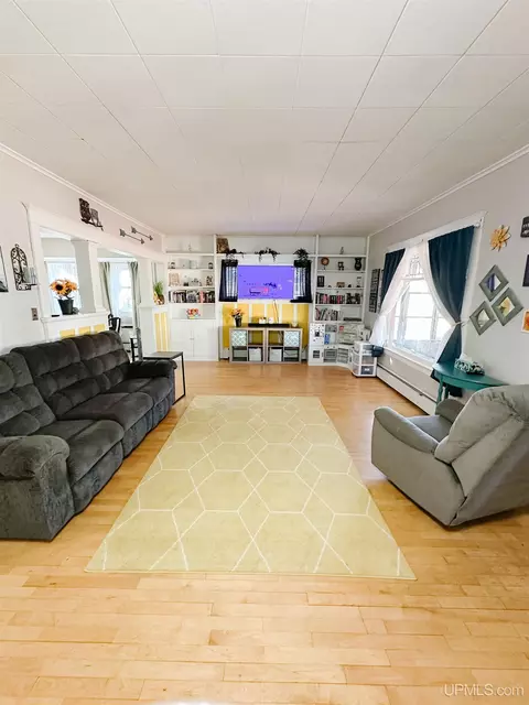 Living - 810 N 3rd, Ishpeming, MI 49849 photo 2 of 3