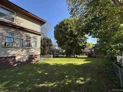 Exterior - 810 N 3rd, Ishpeming, MI 49849 photo 2 of 7