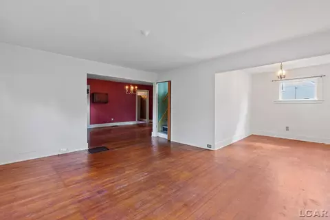 Living - 376 Budlong, Adrian, MI 49221 photo 3 of 4