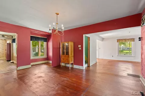 Dining - 376 Budlong, Adrian, MI 49221 photo 1 of 2