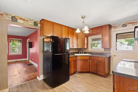 Kitchen - 376 Budlong, Adrian, MI 49221 photo 2 of 6
