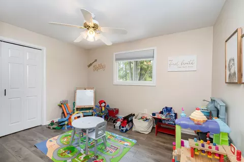 Bedroom - 4888 Cole Rd, Saginaw, MI 48601 photo 1 of 4