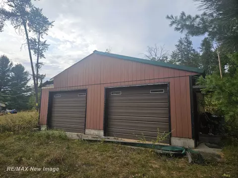202 W W Park, Harrison, MI 48625 photo 3