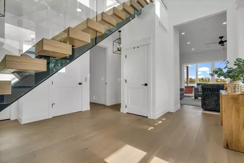 Entry Way - 488 Lathrop, Algonac, MI 48001 photo 3 of 4