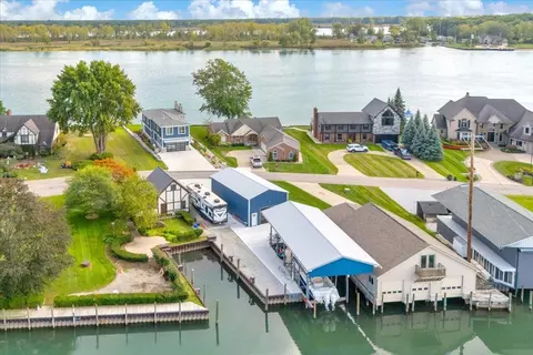 488 Lathrop, Algonac, MI 48001