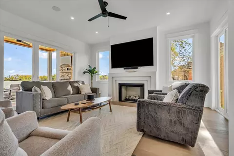 Living - 488 Lathrop, Algonac, MI 48001 photo 1 of 4