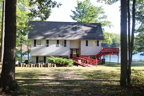 2110 Deer Lk, Harrison, MI 48625