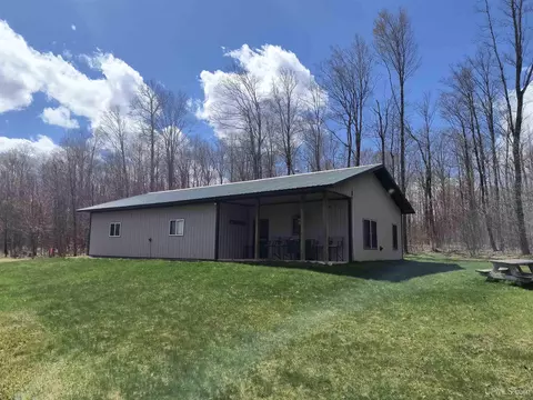 130 W Us 2, Iron River, MI 49935