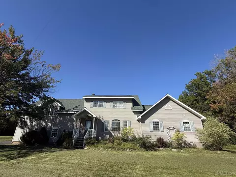 105 Indianhead, Wakefield, MI 49968