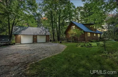 w7095 Number 19 Road, Stephenson, MI 49887