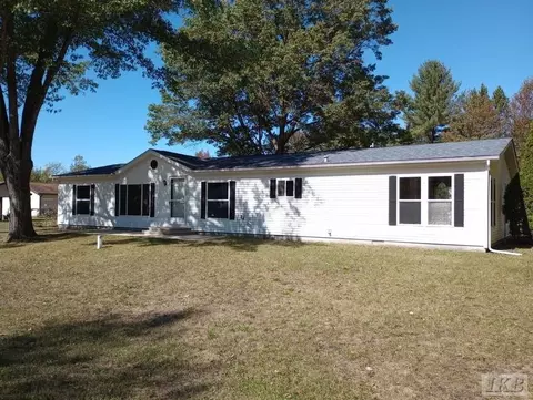 659 Pine, Gladwin, MI 48624