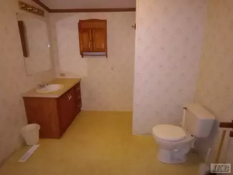 Bath - 659 Pine, Gladwin, MI 48624 photo 5 of 5