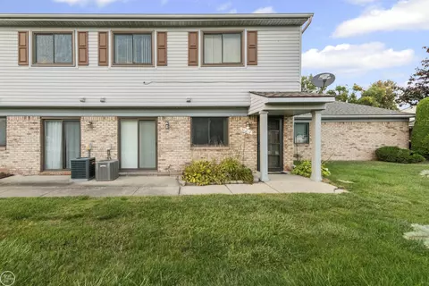 50218 N Benny, New Baltimore, MI 48047