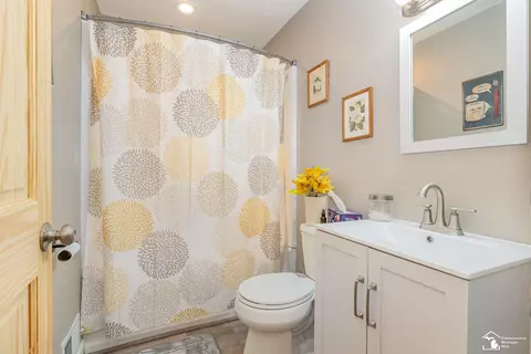Bath - 10339 E Frst, Roscommon, MI 48653 photo 3 of 3