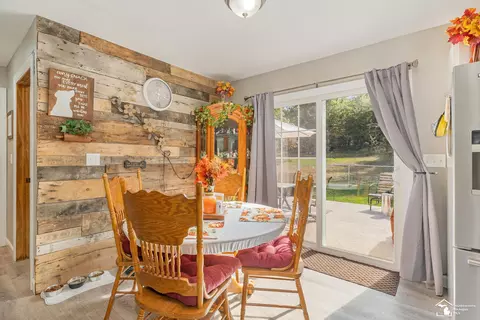 Dining - 10339 E Frst, Roscommon, MI 48653 photo 1 of 1