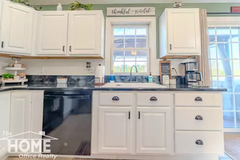 Kitchen - 849 Hite, Bancroft, MI 48414 photo 2 of 2