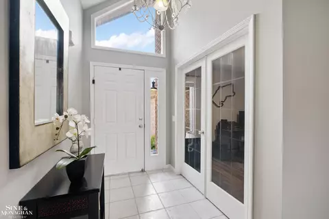 Entry Way - 21372 Florence, Macomb, MI 48044 photo 1 of 3