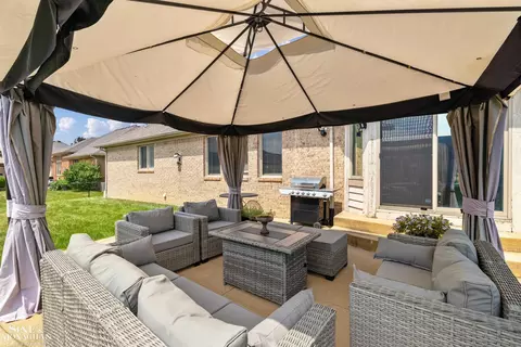 Exterior - 21372 Florence, Macomb, MI 48044 photo 7 of 8
