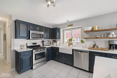 Kitchen - 21372 Florence, Macomb, MI 48044 photo 6 of 10