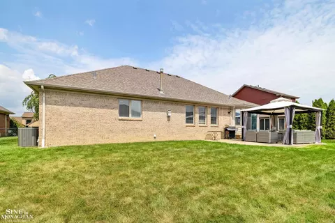 Exterior - 21372 Florence, Macomb, MI 48044 photo 5 of 8