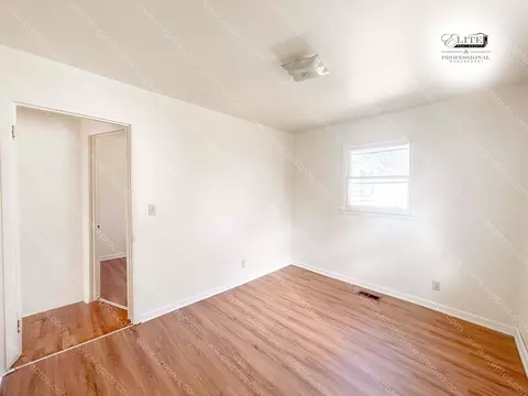 Bedroom - 3702 Branch, Flint, MI 48506 photo 3 of 6
