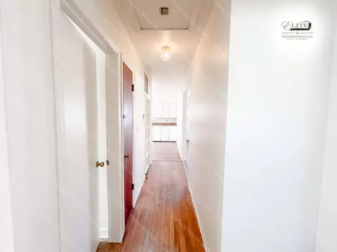 Entry Way - 3702 Branch, Flint, MI 48506 photo 1 of 1