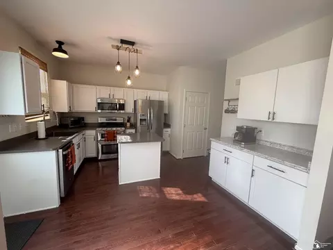 406 Lapoint, Monroe, MI 48162 photo 4