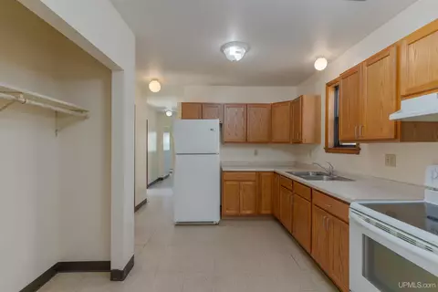 Kitchen - 400 Brule, Caspian, MI 49915 photo 2 of 4