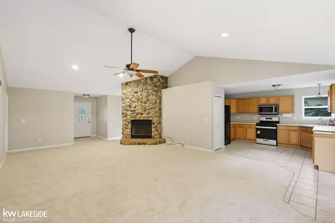 Living - 9575 Rachel, Algonac, MI 48001 photo 2 of 2