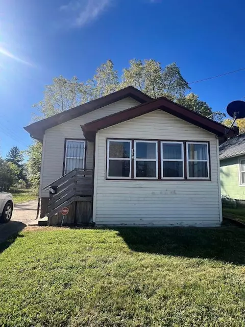 774 E Carpenter, Flint, MI 48505