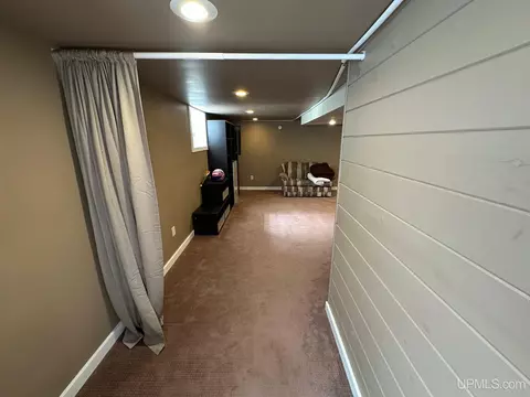 706 Duncan, Ishpeming, MI 49849 photo 34