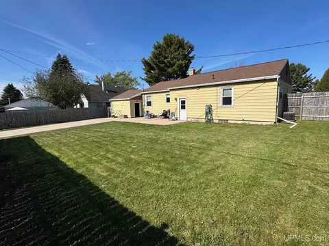 706 Duncan, Ishpeming, MI 49849 photo 6