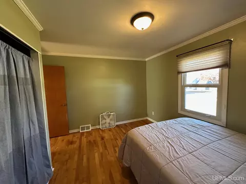 706 Duncan, Ishpeming, MI 49849 photo 11