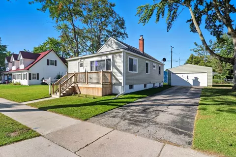 1718 New Hampshire, Marysville, MI 48040