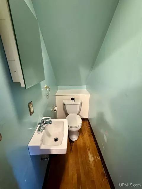 826 N N Pne, Ishpeming, MI 49849 photo 16