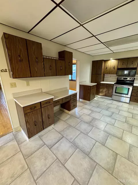 826 N N Pne, Ishpeming, MI 49849 photo 13
