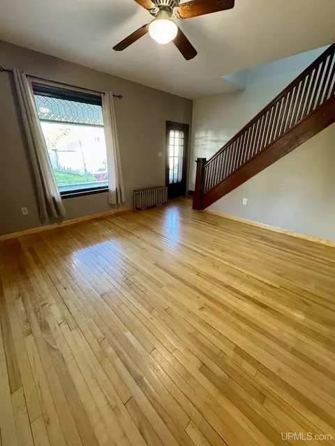 826 N N Pne, Ishpeming, MI 49849 photo 6