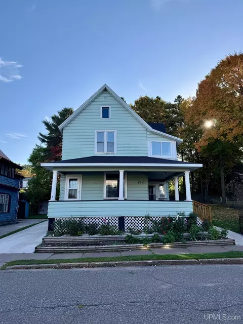 826 N N Pne, Ishpeming, MI 49849
