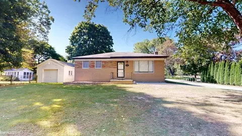 42125 Little, Clinton Township, MI 48036