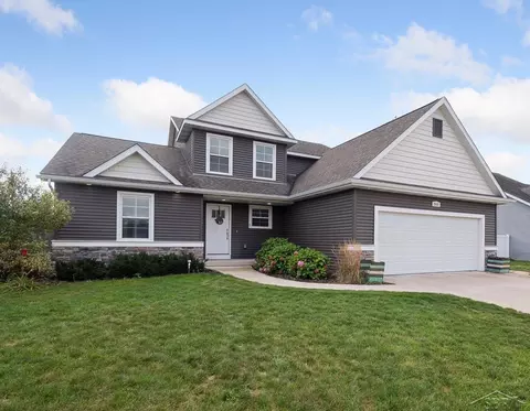 2011 Prairie Pt, Auburn, MI 48611