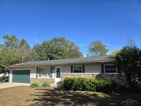 91 Kratz, Hemlock, MI 48626