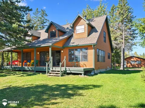 7694 Grand Pt, Presque Isle, MI 49777