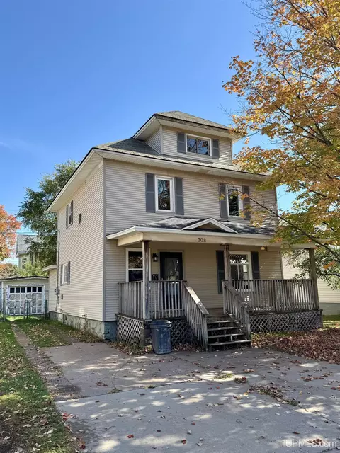 308 Victoria, Negaunee, MI 49866