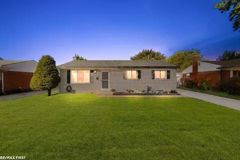 40309 Lexington Park, Sterling Heights, MI 48313