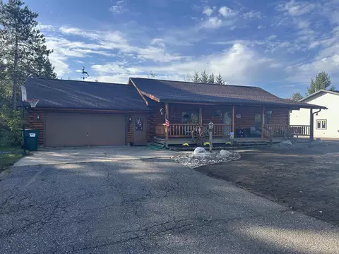 849 Colleen Cir, Quinnesec, MI 49876