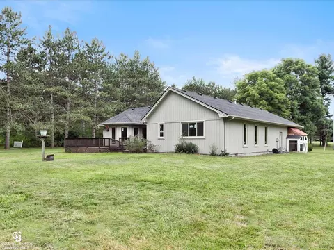 Exterior - 7171 Hewitt, Jeddo, MI 48032 photo 2 of 8