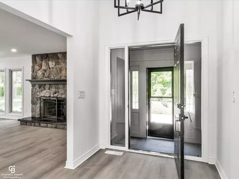 Entry Way - 7171 Hewitt, Jeddo, MI 48032 photo 2 of 3