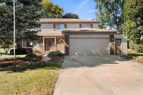 2352 Cumberland, Rochester Hills, MI 48307